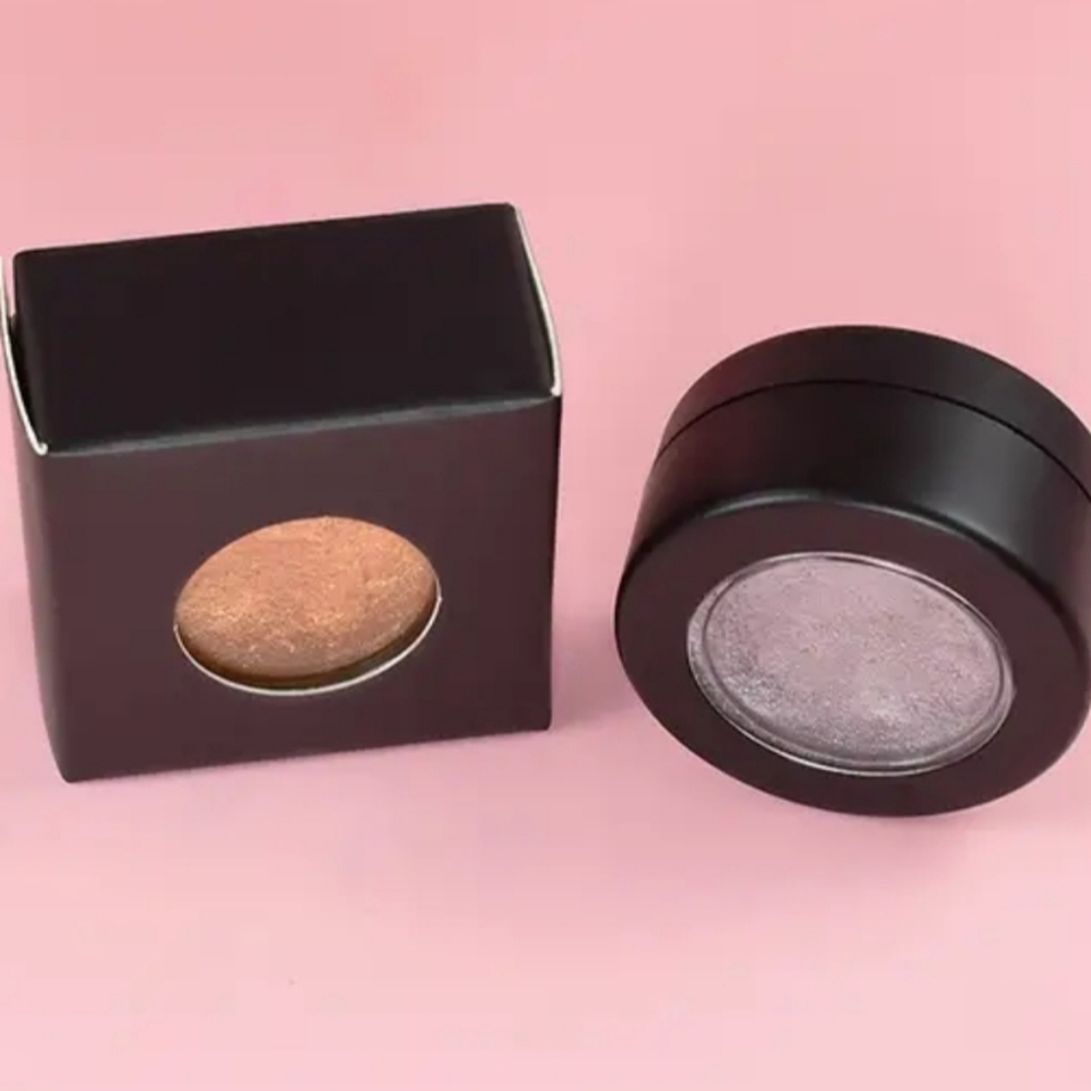 Singular eye shadow